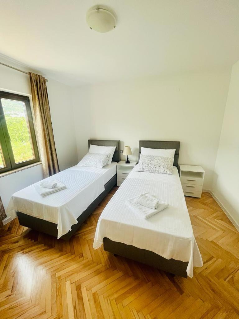 Apartmani Ivan Kaštela Cameră foto